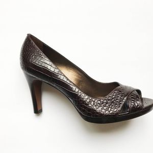 Ann Taylor Crocodile Pattern Brown Leather heels